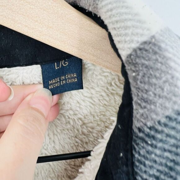 Freedom Foundry Shacket Men's Large Gray Sherpa Lined Button Up Flannel - Picture 4 of 5